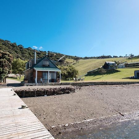 Villa Waiheke Waters Edge à Omiha Extérieur photo